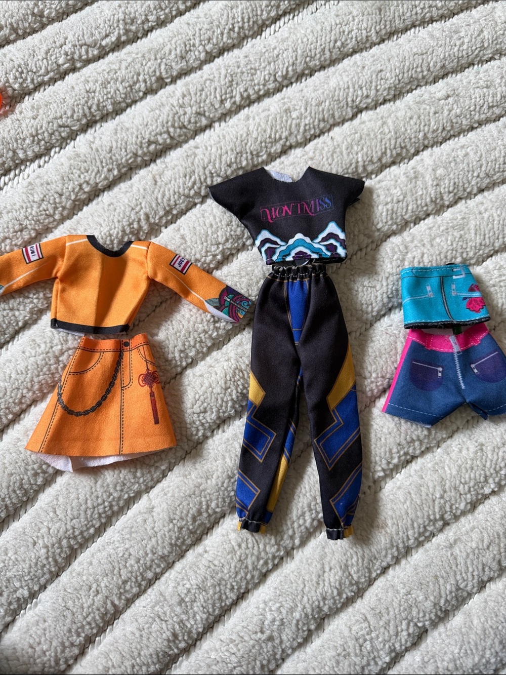 K pop demon hunters Barbie clothes